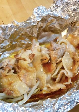 もやしと豚肉のホイル焼き-レシピのメイン写真