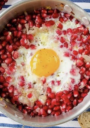 女性の味方♪ザクロ卵焼き！-レシピのメイン写真