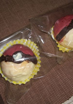 キャラ弁　モンスターボールパン-レシピのメイン写真