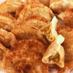 รูปของ 餃子の皮deサモサ