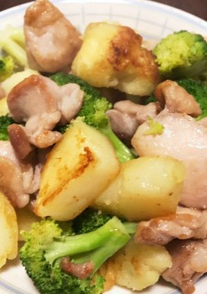じゃが芋とブロッコリと鶏のシンプルソテー-レシピのメイン写真