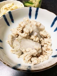 白だしで手抜き!里芋と鶏ひき肉の煮物-レシピのメイン写真