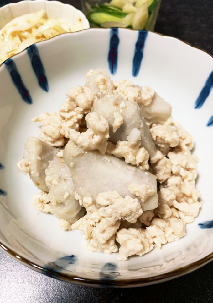 白だしで手抜き！里芋と鶏ひき肉の煮物-レシピのメイン写真