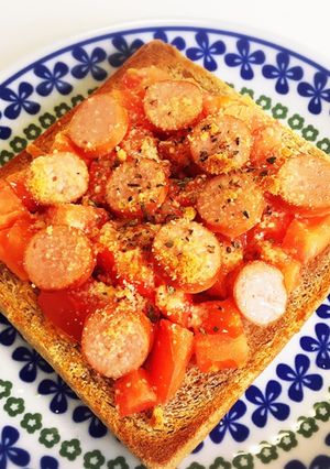 トマトとウインナーのココオイルトースト-レシピのメイン写真
