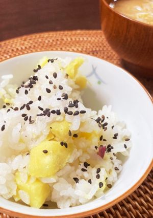 ホクホク♪炊飯器でさつまいもごはん！-レシピのメイン写真
