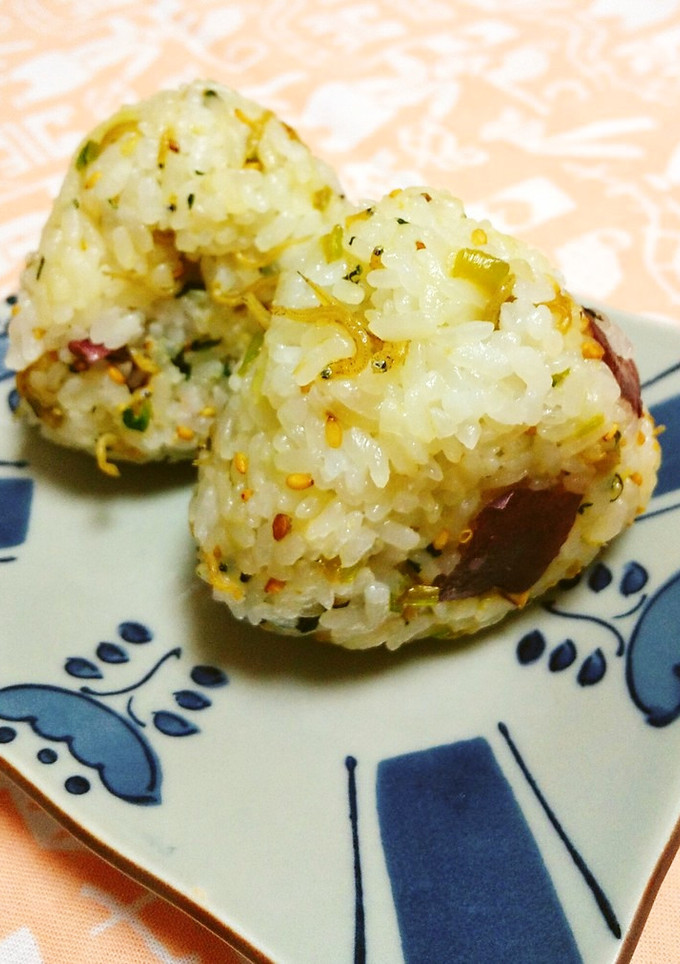 【給食】じゃこと小松菜のさつまいもごはん-レシピのメイン写真