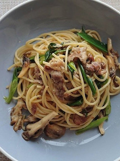 豚肉とまいたけと軟白葱のペペロンチーノ-レシピのメイン写真