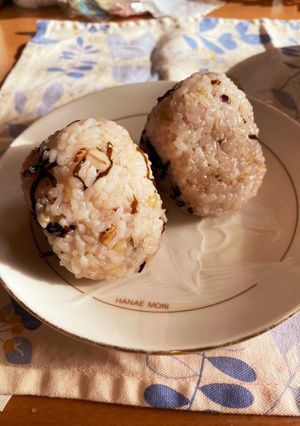 美味しい塩昆布おにぎり^_^-レシピのメイン写真