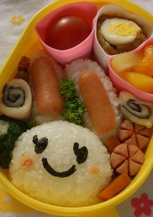 にこにこパンチで可愛いおめめ^^キャラ弁-レシピのメイン写真