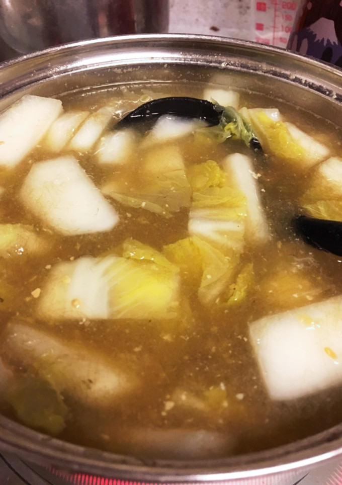 カブと白菜の味噌汁 とろろ昆布であったか-レシピのメイン写真