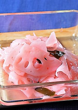 梅酢で色を付けた蓮根-レシピのメイン写真
