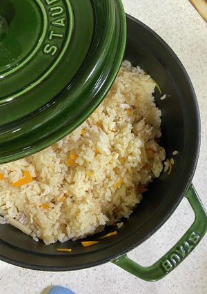 ストウブで鶏ごぼう炊き込みご飯-レシピのメイン写真