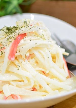 子供も大好き♬カニカマと大根のマヨサラダ-レシピのメイン写真