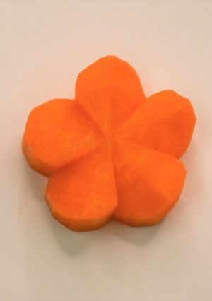 <飾り切り>ねじり梅　ＪＡにいがた南蒲-レシピのメイン写真