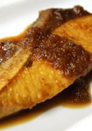 玉ねぎ醤油ダレで♪ブリのステーキ-レシピのメイン写真