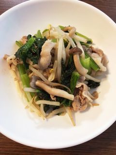 小松菜消費に☆肉野菜炒め-レシピのメイン写真