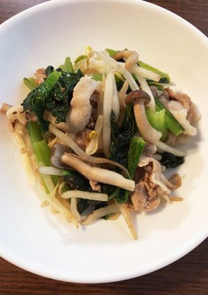 小松菜消費に☆肉野菜炒め-レシピのメイン写真