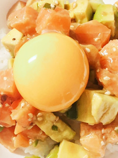 ピリ辛!サーモンポキ丼!-レシピのメイン写真