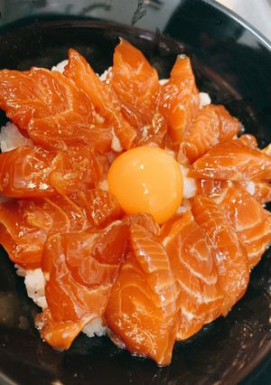 【柚子胡椒】漬けサーモン丼【ラー油】-レシピのメイン写真