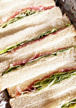 生ハムとクリームチーズのサンドイッチ-レシピのメイン写真