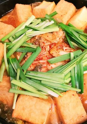 簡単！美味しい☆厚揚げ入りのキムチ鍋♪-レシピのメイン写真