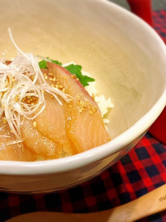 ブリの漬け丼♪漬茶漬け-レシピのメイン写真