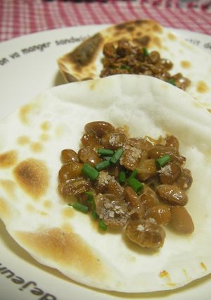 ❤簡単おつまみ❤餃子の皮ｄｅ納豆ピザ-レシピのメイン写真