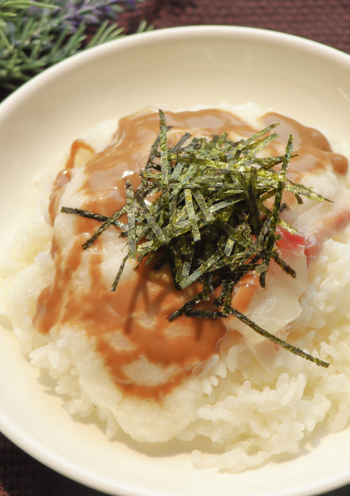 鯛のごまとろろ丼-レシピのメイン写真