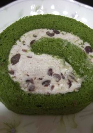 抹茶のあずきクリーム入りロールケーキ-レシピのメイン写真