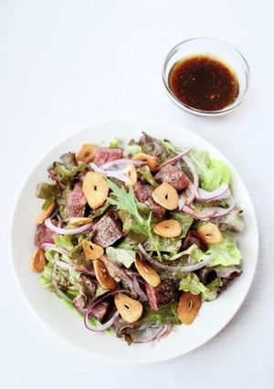 皆が喜ぶ【ステーキサラダ】-レシピのメイン写真
