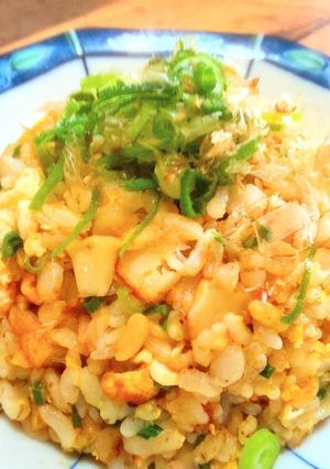 香ばしい生姜醤油香る簡単ちくわおかか焼飯-レシピのメイン写真