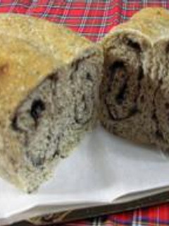 黒ごま&黒ごまクリーム食パン-レシピのメイン写真