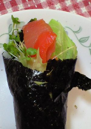 ミツカン寿司酢で巻き巻き手巻き寿司-レシピのメイン写真