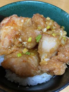 簡単♡甘酸っぱいネギソースの唐揚げ丼-レシピのメイン写真