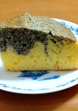 丑年っぽい？黒ごまケーキ-レシピのメイン写真