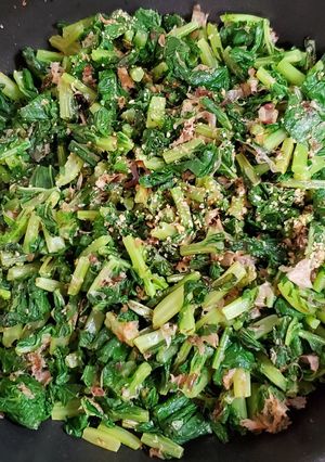 栄養たっぷり☆鰹節ゴマの大根葉炒め-レシピのメイン写真