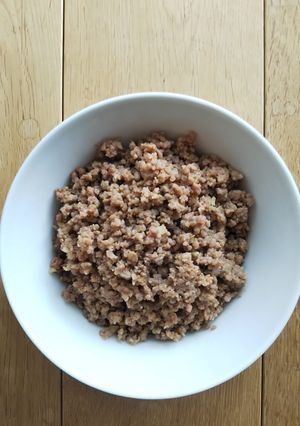 材料を鍋に入れるだけ!ビビンバ丼レシピ-レシピのメイン写真