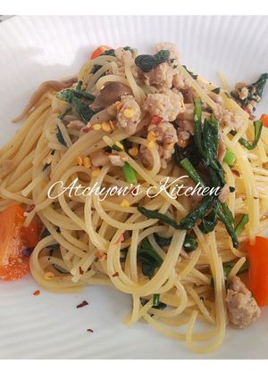簡単！春菊と鶏挽肉の和風パスタ-レシピのメイン写真