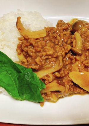 エリンギとしめじのそぼろカレー-レシピのメイン写真