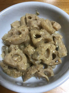 れんこんの胡麻よごし-レシピのメイン写真