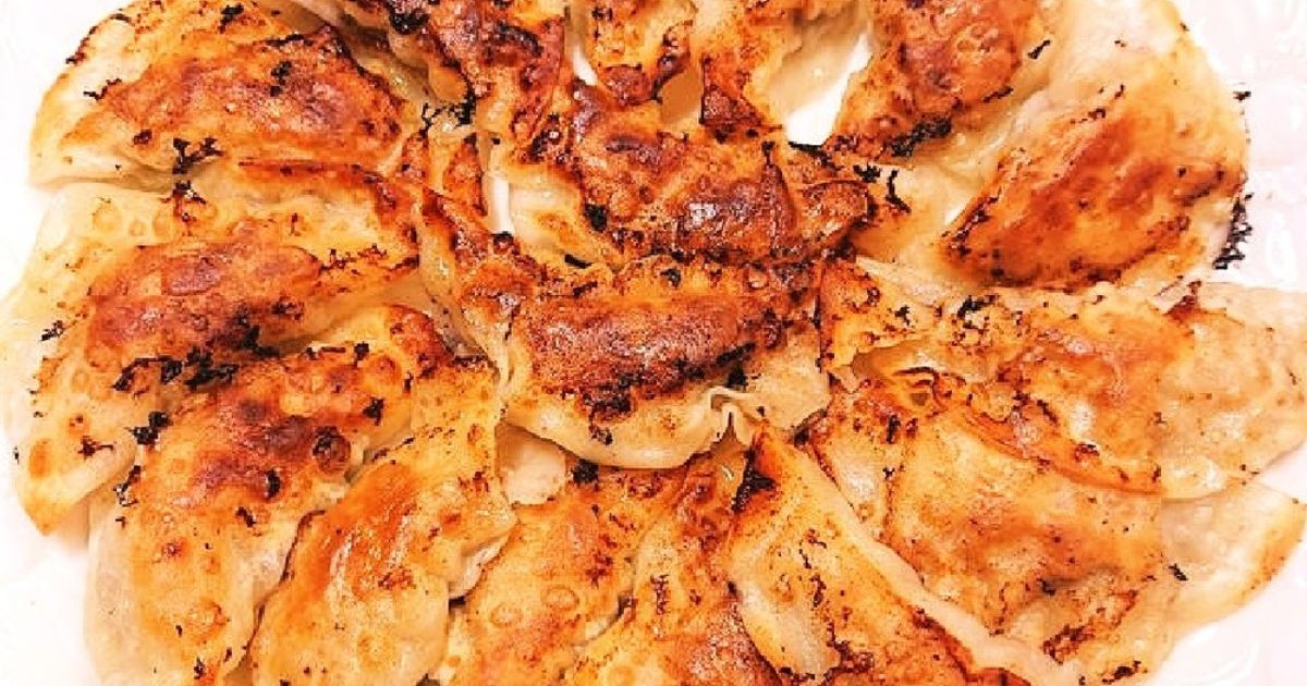 キャベツたっぷり外パリッ中ジューシー餃子 by おなかがぺこりん