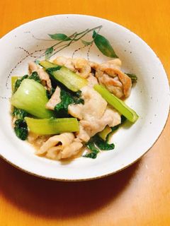 豚肉とチンゲンサイの炒め物-レシピのメイン写真