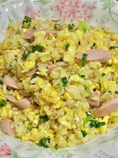 卵たっぷり・魚肉ソーセージの炒飯-レシピのメイン写真