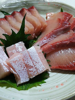 ぶりのお刺身「3種食べ比べ」-レシピのメイン写真