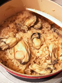 牡蠣の炊き込みごはん 鍋でも炊飯器でも-レシピのメイン写真