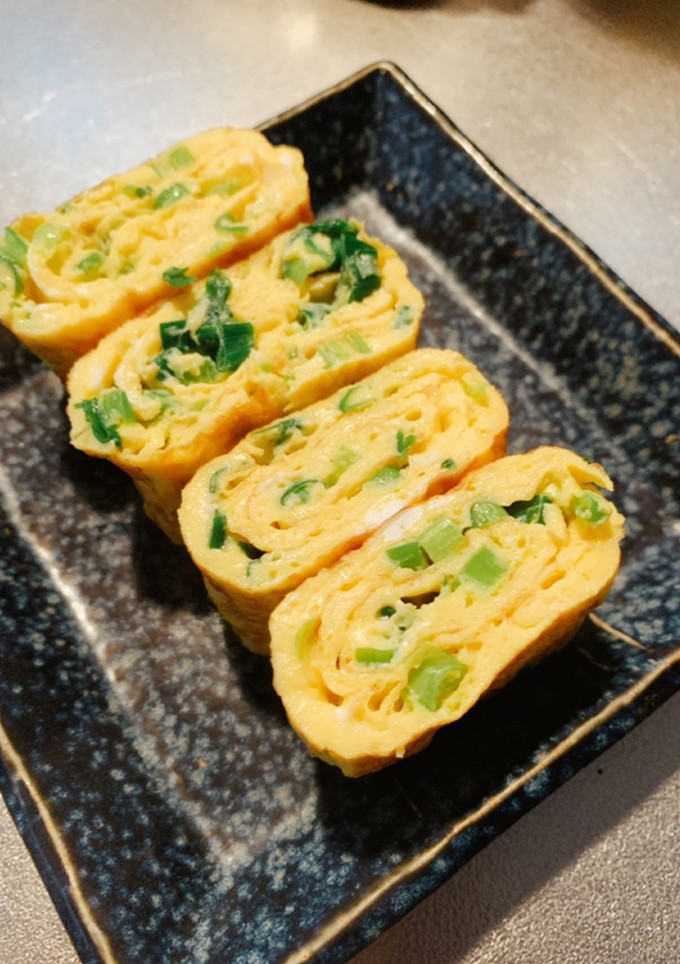 お弁当、ご飯のお供に♪ネギ入りだし巻き卵-レシピのメイン写真