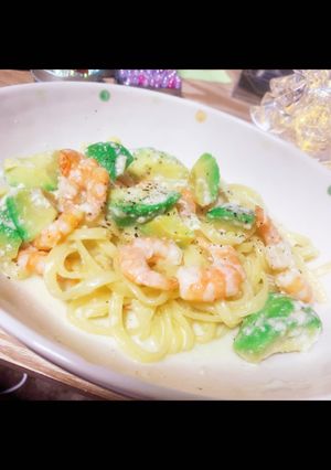 えびとアボカドと柚子胡椒のパスタ-レシピのメイン写真
