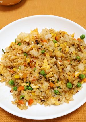 ベジタブル追加でおいしさ増しチャーハン♪-レシピのメイン写真