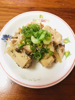 鯖水煮缶と高野豆腐と玉ねぎの含め煮-レシピのメイン写真