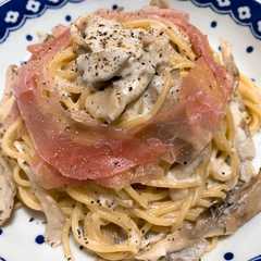 รูปของ 牛乳で濃厚☆舞茸と生ハムのクリームパスタ